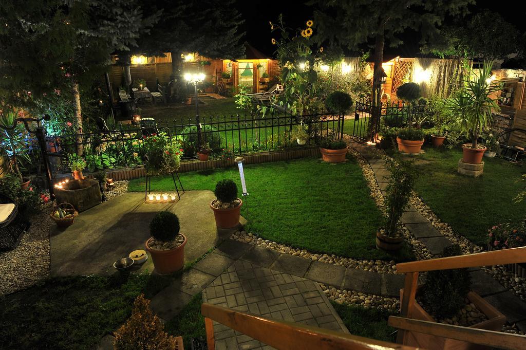 Sopron Eszter Apartman מראה חיצוני תמונה
