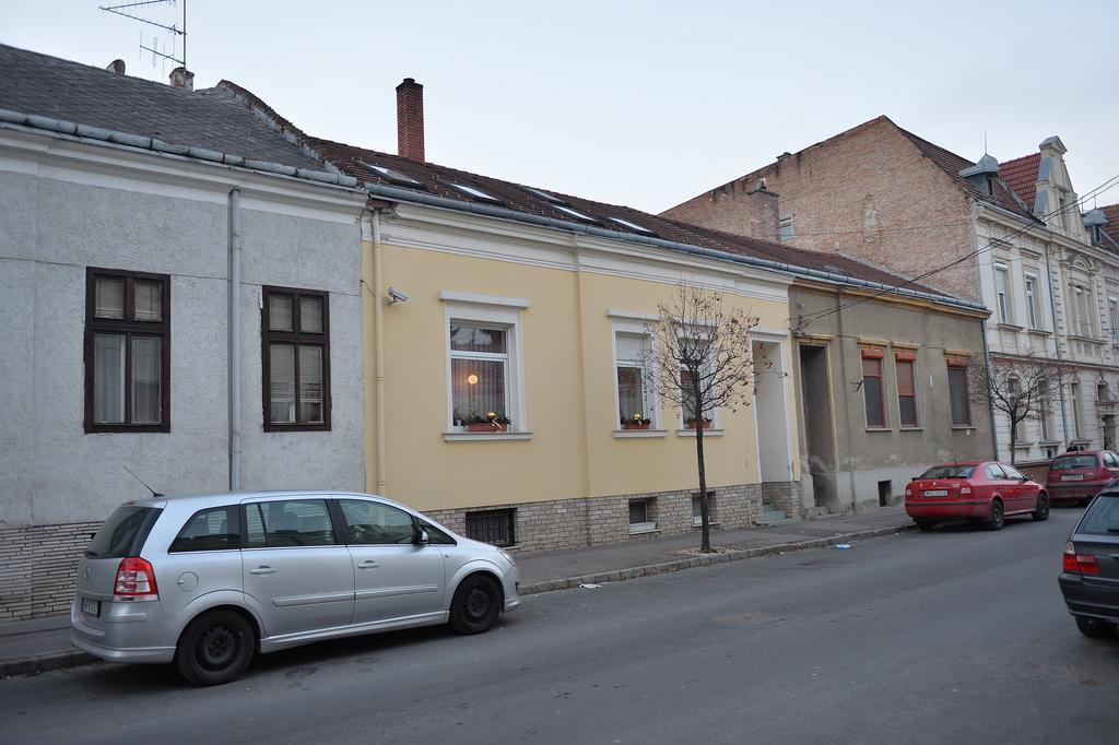 Sopron Eszter Apartman חדר תמונה