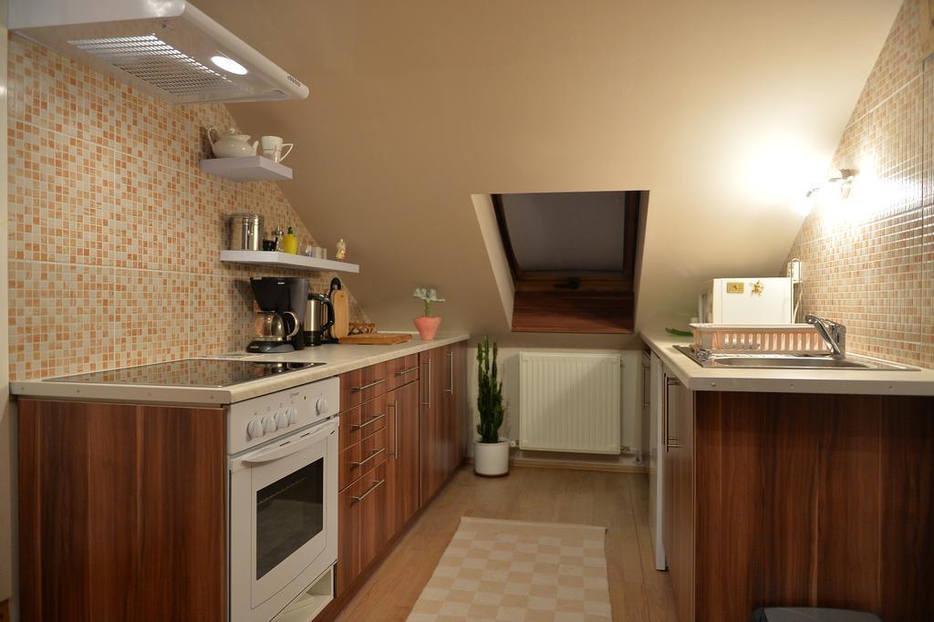 Sopron Eszter Apartman מראה חיצוני תמונה