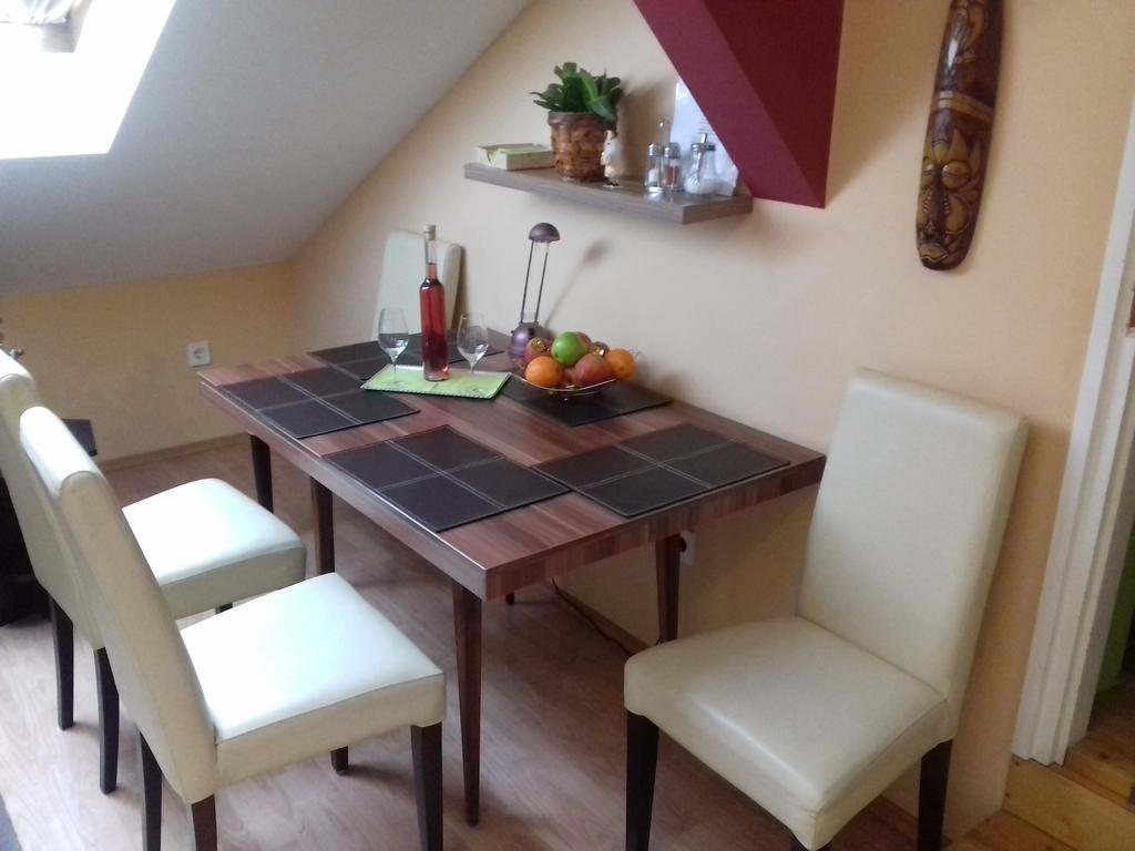 Sopron Eszter Apartman מראה חיצוני תמונה